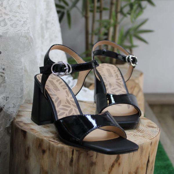 Sandalias Karla Mustang 